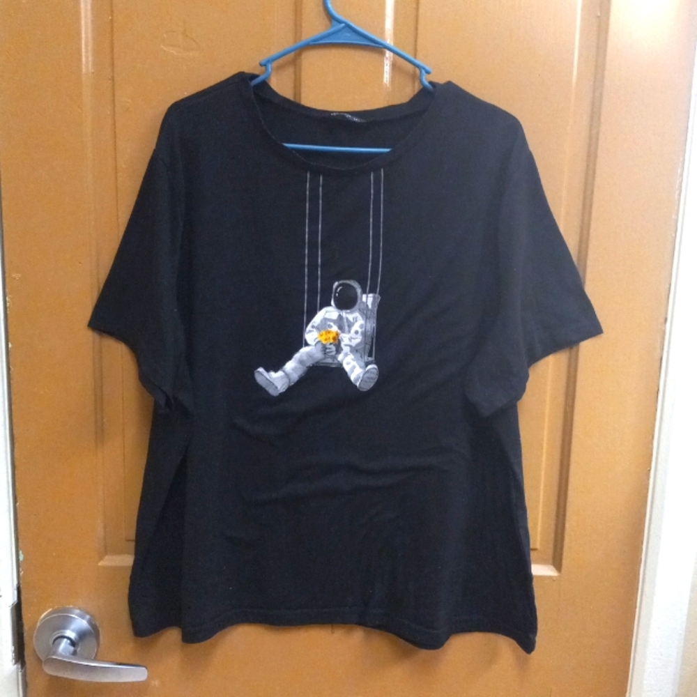 Shein curve 4xl black printed t-shirt